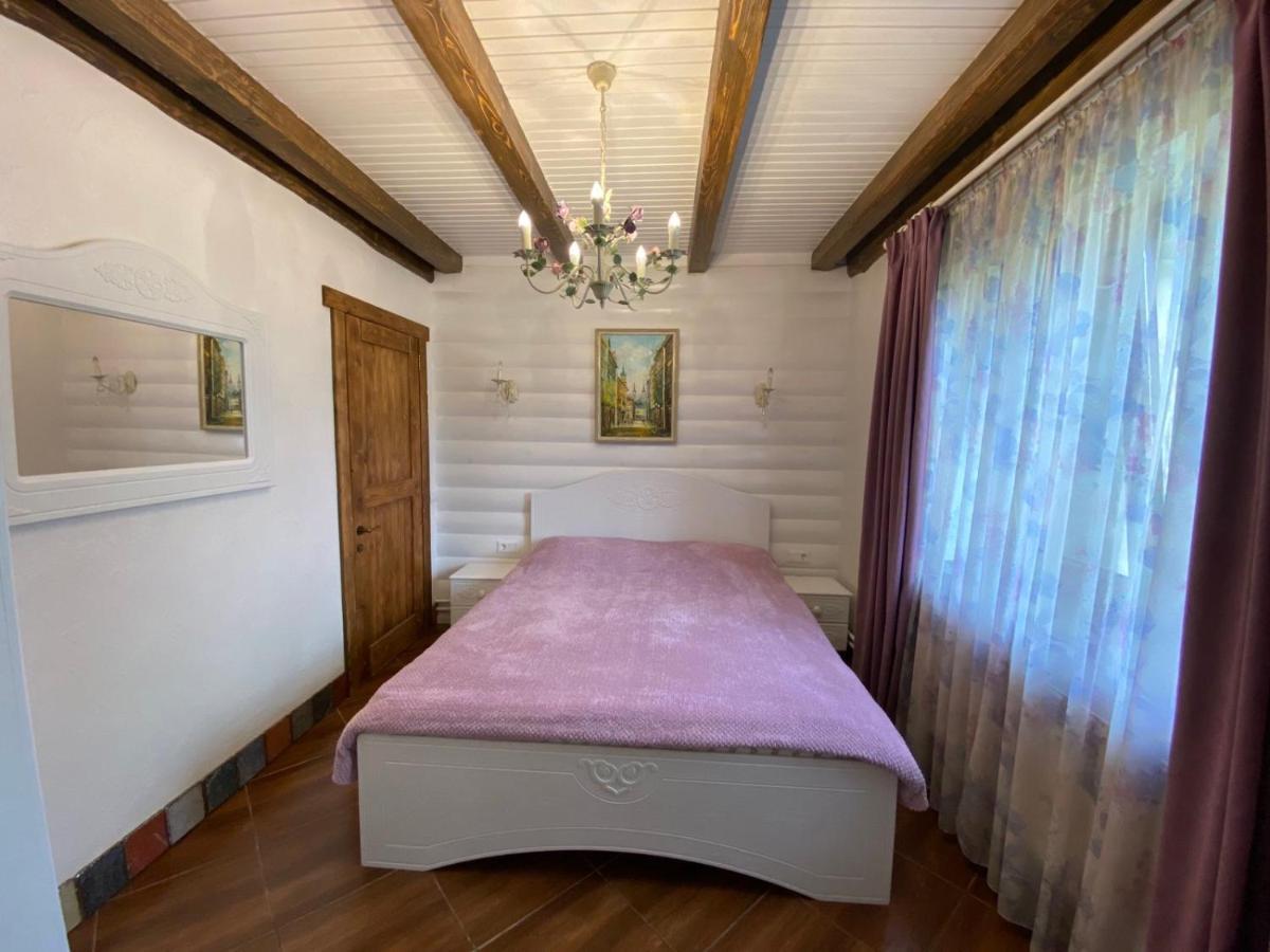 Villa Apple House à Mykulychyn Extérieur photo